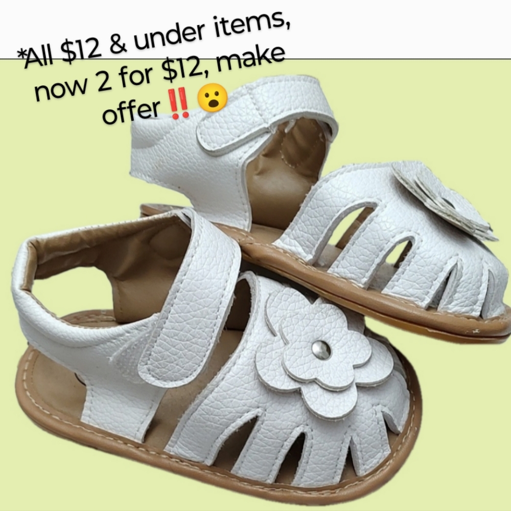 GIRLS Summery White Baby Sandals with hook & loop Closure Sz. 13 - CUTE!!